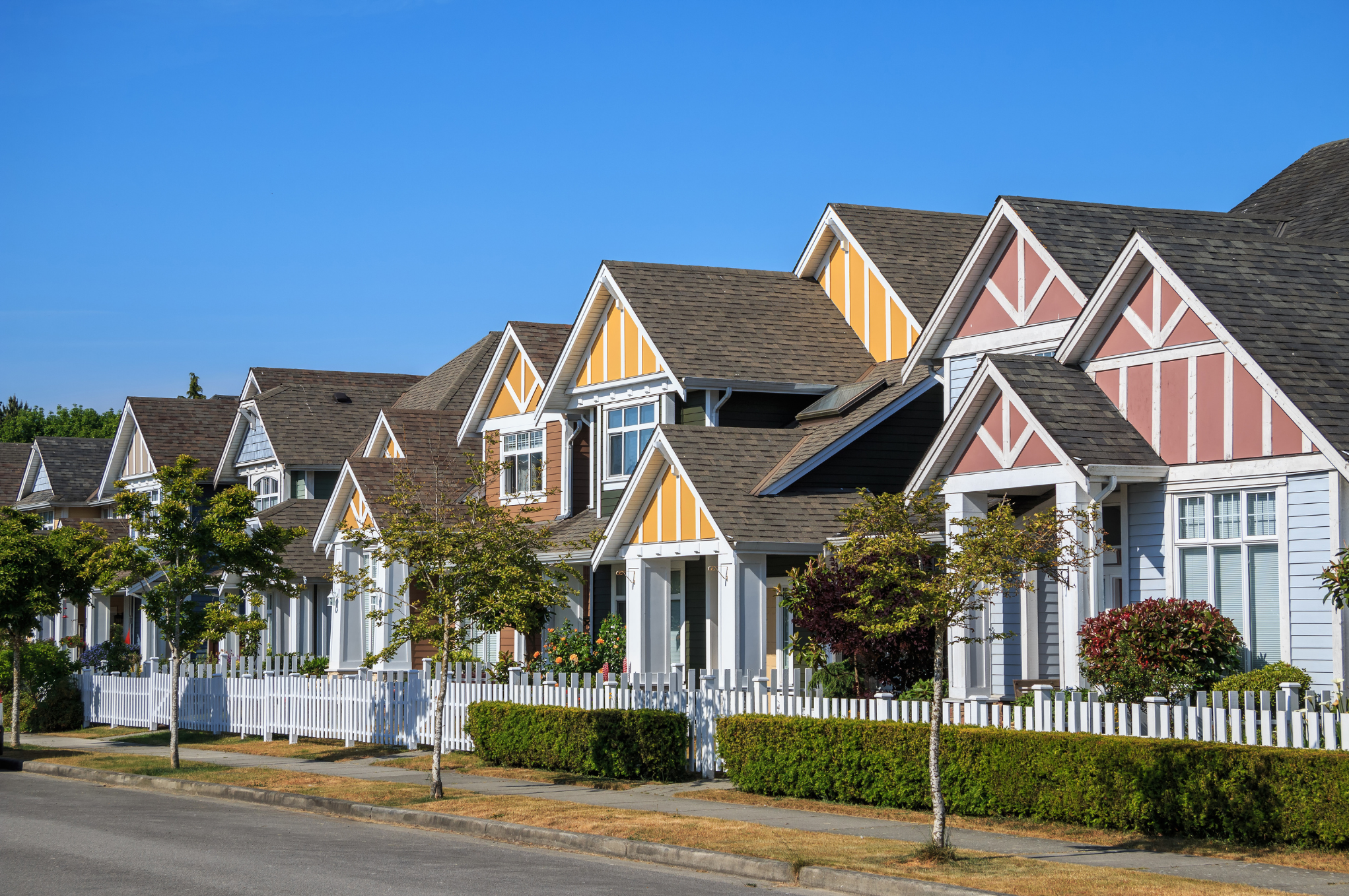 image of houses lining a street